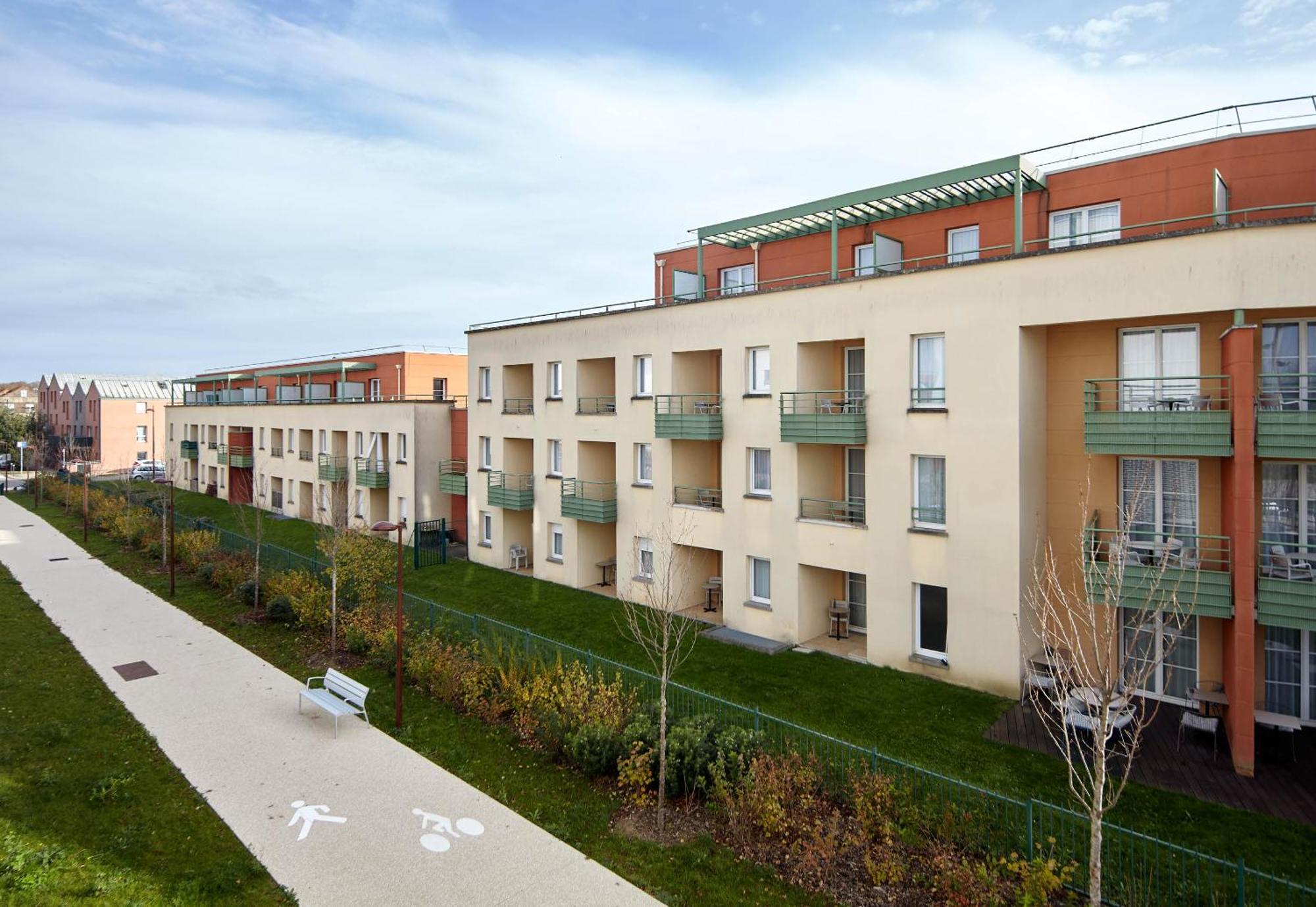 B&B Hotel Bois D'Arcy Saint Quentin En Yvelines Εξωτερικό φωτογραφία