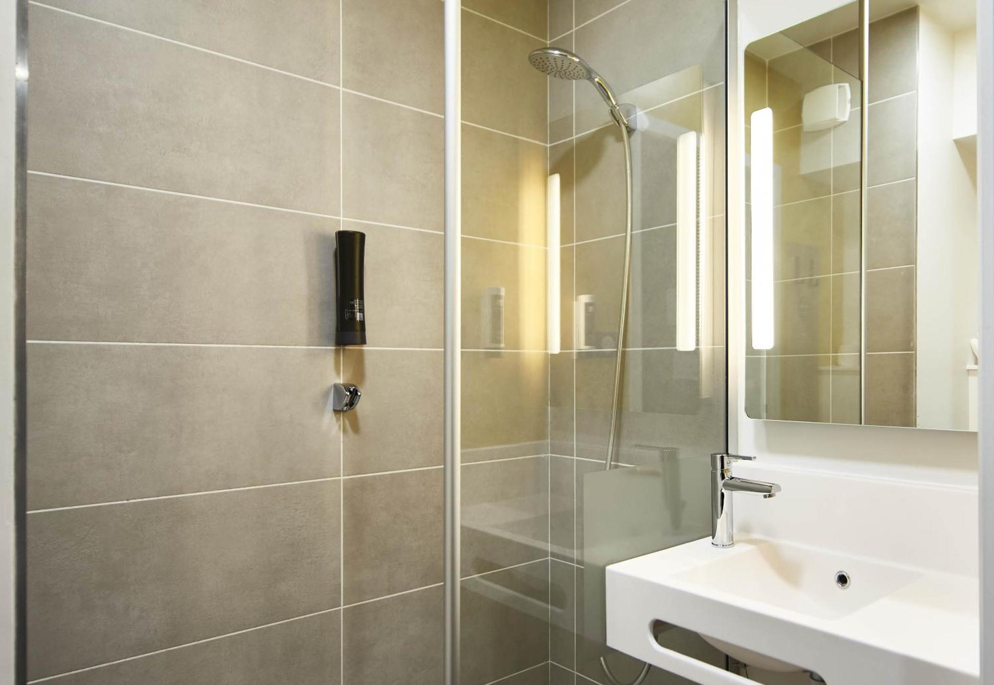 B&B Hotel Bois D'Arcy Saint Quentin En Yvelines Εξωτερικό φωτογραφία